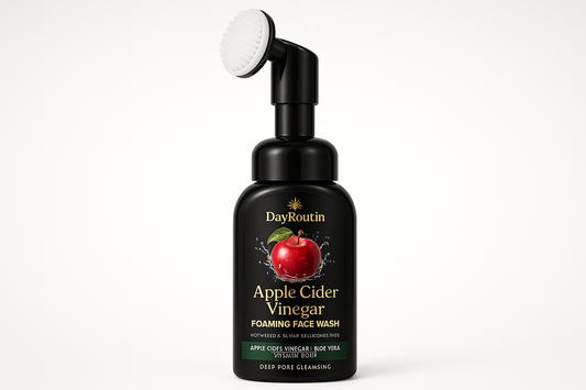 DayRoutin Apfelessig Foaming Face Wash mit Silikonbürste – Tiefenreinigung & Porenklärung, mit Aloe Vera & Vitaminen, vegan & frei von Parabenen